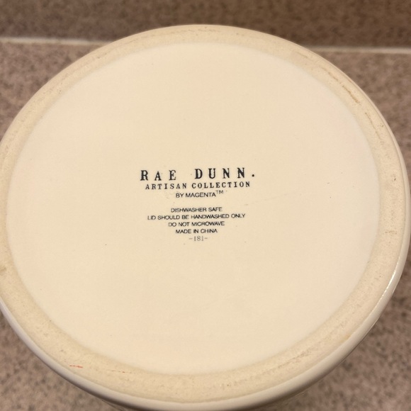 Rae Dunn Artisan Collection Valentine Heart Canister - Picture 9 of 9